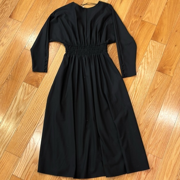 ZARA Midi Dress Elasticized Waist V- Neck - Picture 5 of 10